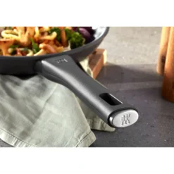 ZWILLING Bratpfanne 24 cm, Aluminium, Schwarz