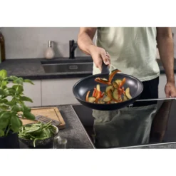 ZWILLING Bratpfanne, 20 cm, Aluminium, Titanverstärkte keramische Antihaftbeschichtung
