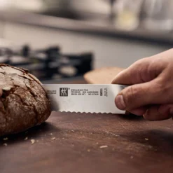 ZWILLING Brotmesser 20 cm, Wellenschliff