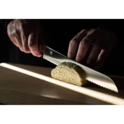 MIYABI Brotmesser 23 cm, Wellenschliff