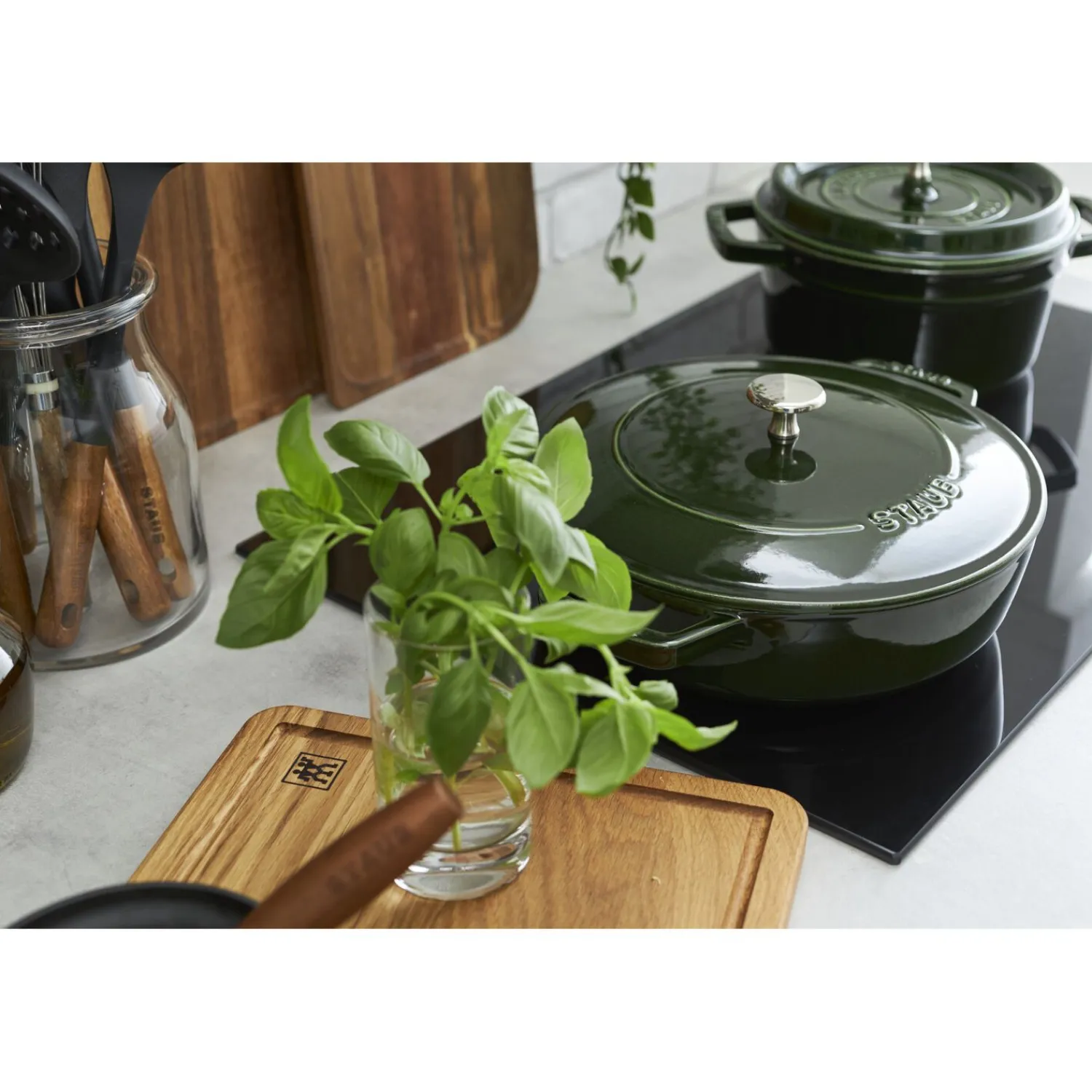 Staub Bräter mit Chistera Drop-Structure 24 cm, rund, , Gusseisen