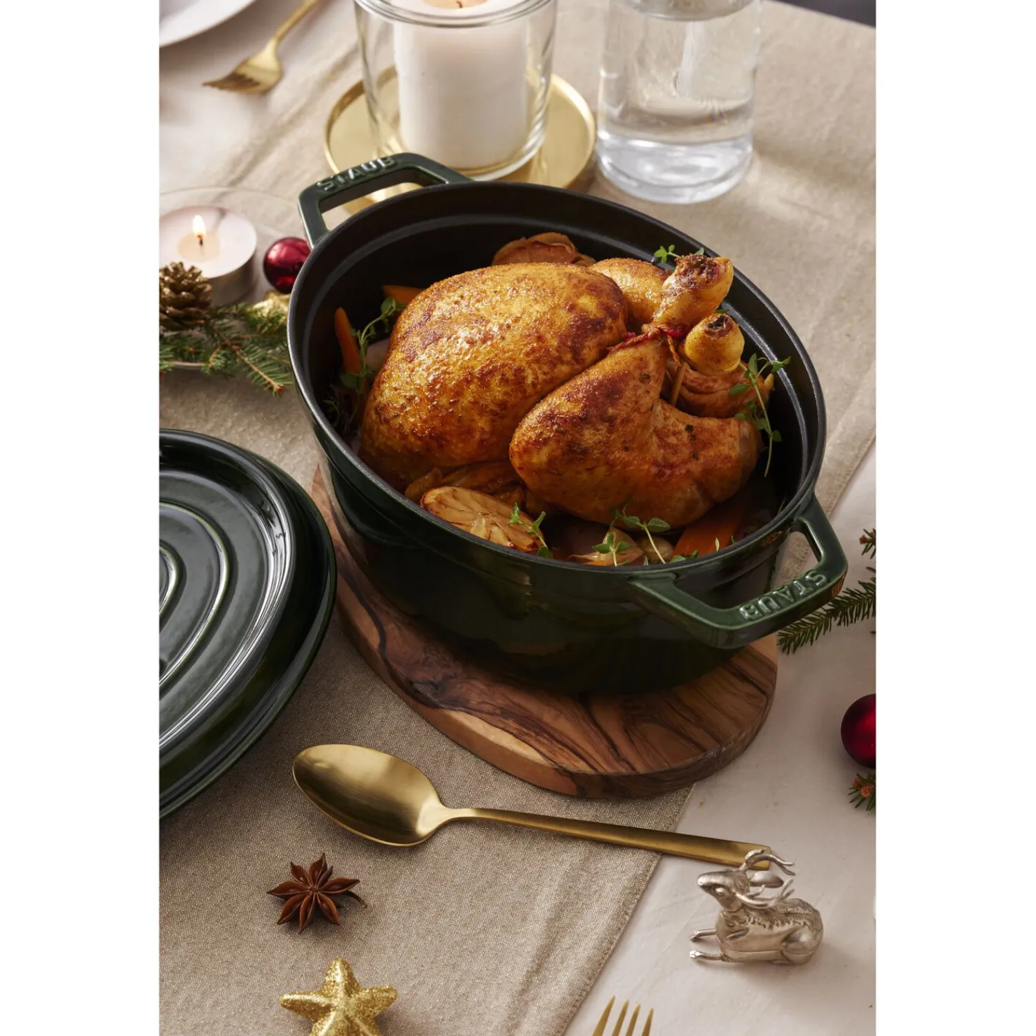 Staub Cocotte 31 cm, oval, , Gusseisen