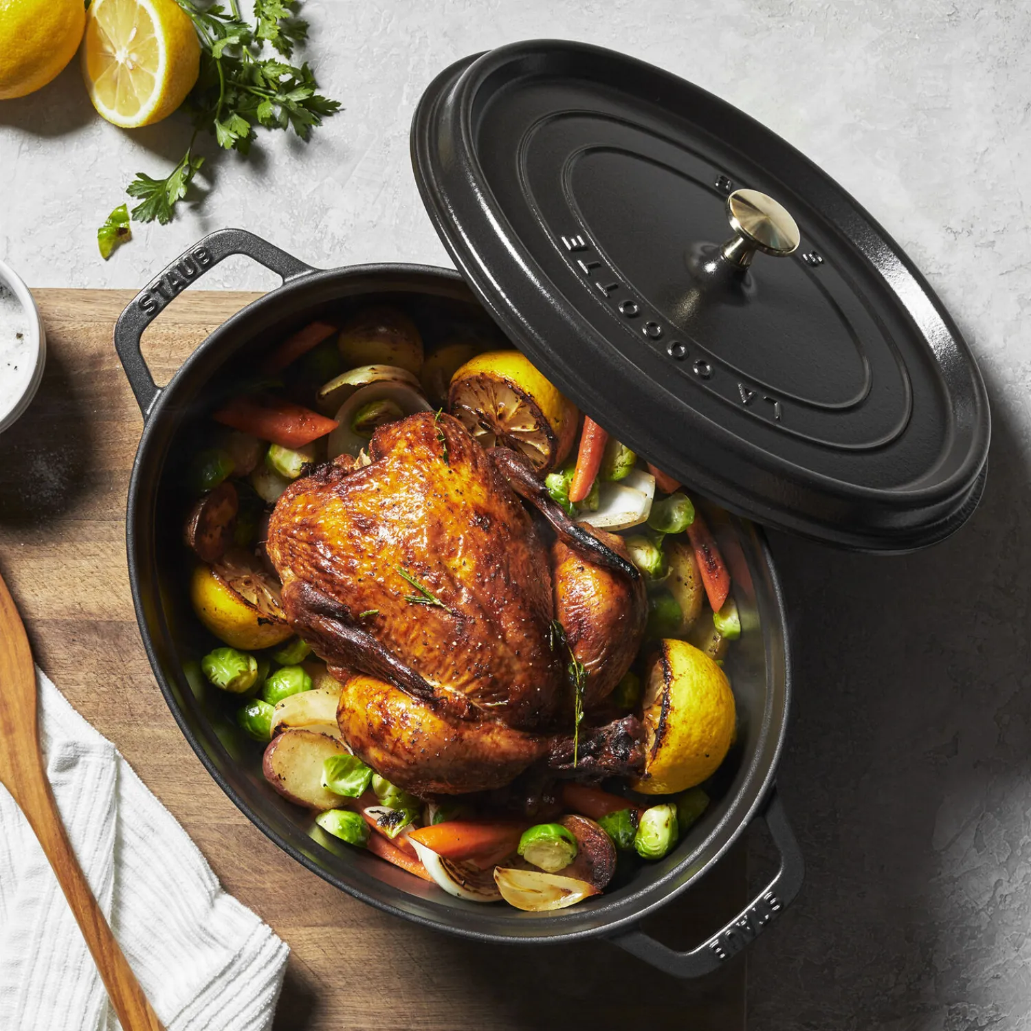 Staub Cocotte 31 cm, oval, , Gusseisen