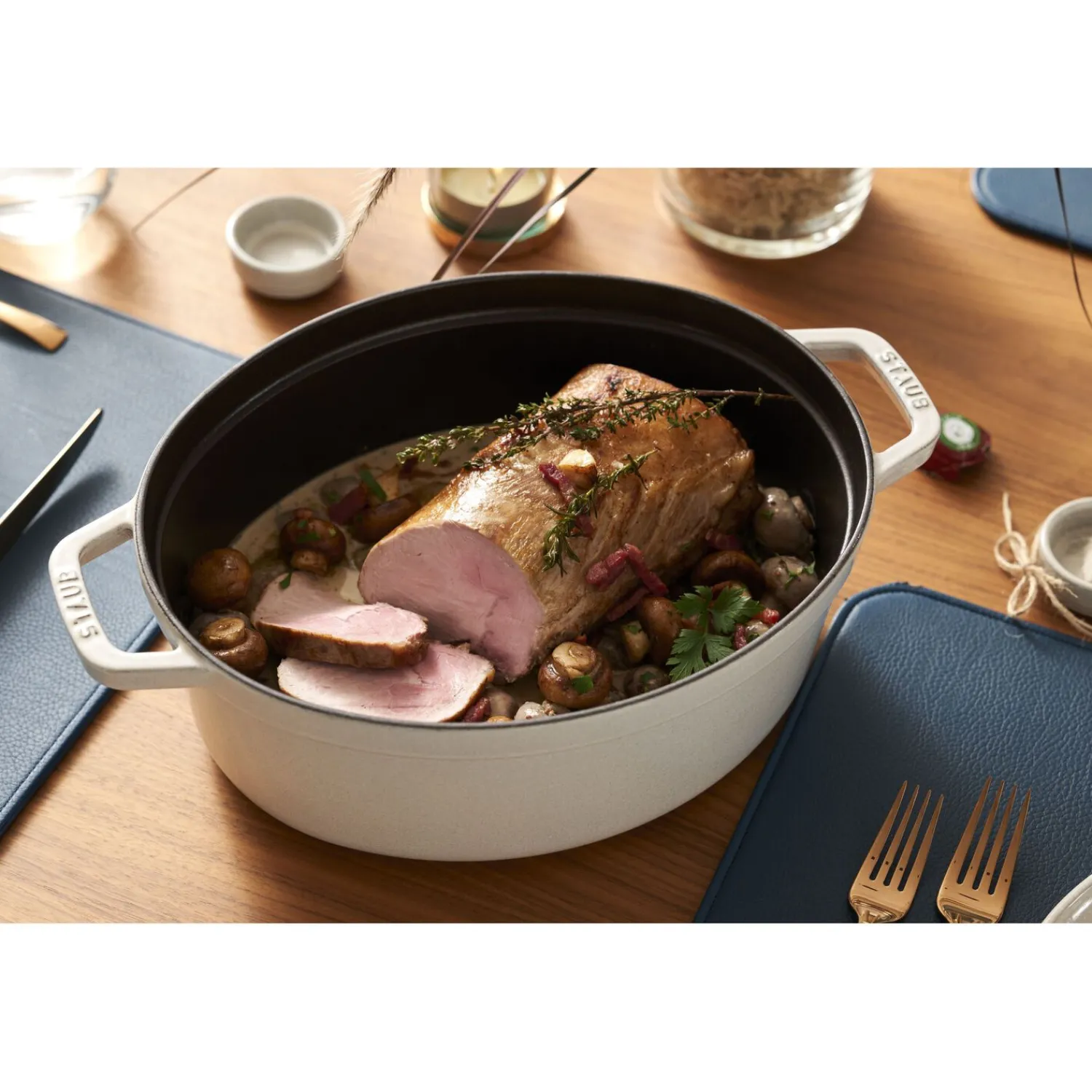 Staub Cocotte 31 cm, oval, , Gusseisen