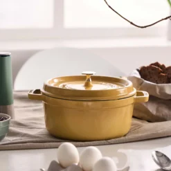 Staub Cocotte 24 cm, rund, , Gusseisen
