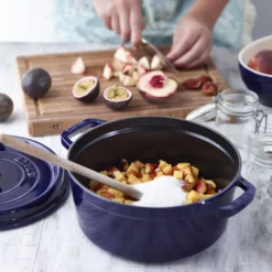 Staub Cocotte 24 cm, rund, , Gusseisen