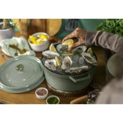 Staub Cocotte 20 cm, rund, , Gusseisen