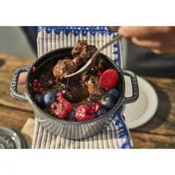 Staub Cocotte 12 cm, rund, , Gusseisen