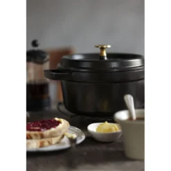 Staub Cocotte 18 cm, rund, , Gusseisen