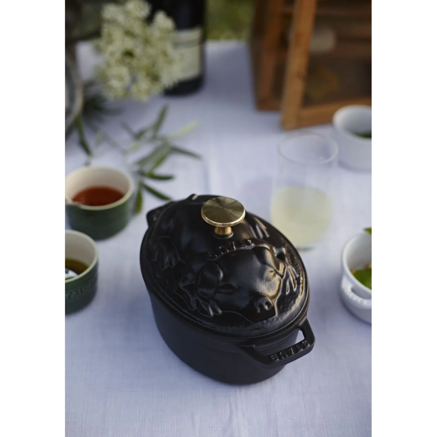 Staub Cocotte Schweinedeckel 17 cm, oval, , Gusseisen