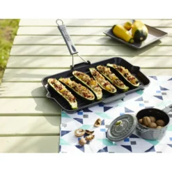 Staub Grillpfanne mit Ausgießnase 34 x 21 cm, rechteckig, Schwarz, Gusseisen