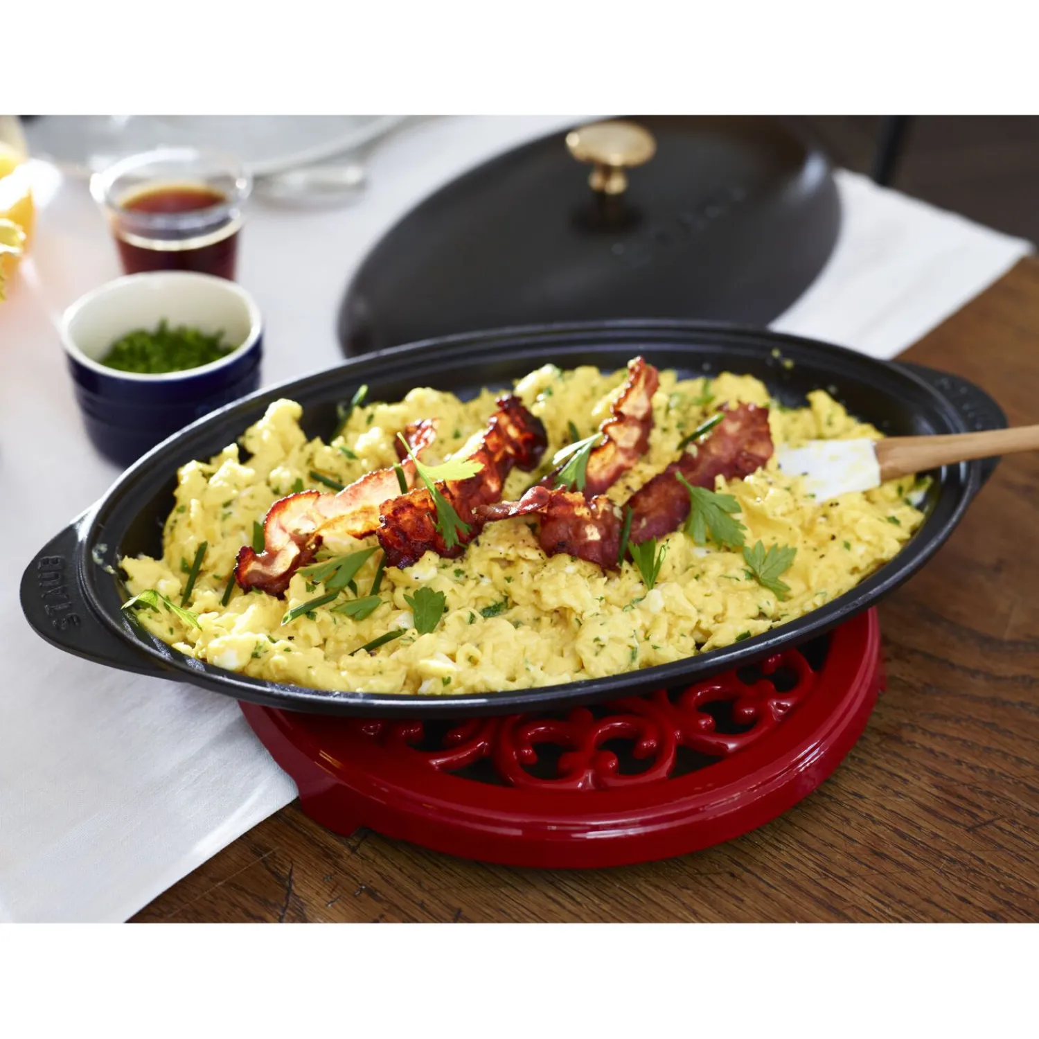 Staub Ofenform mit Deckel 31 cm, oval, , Gusseisen