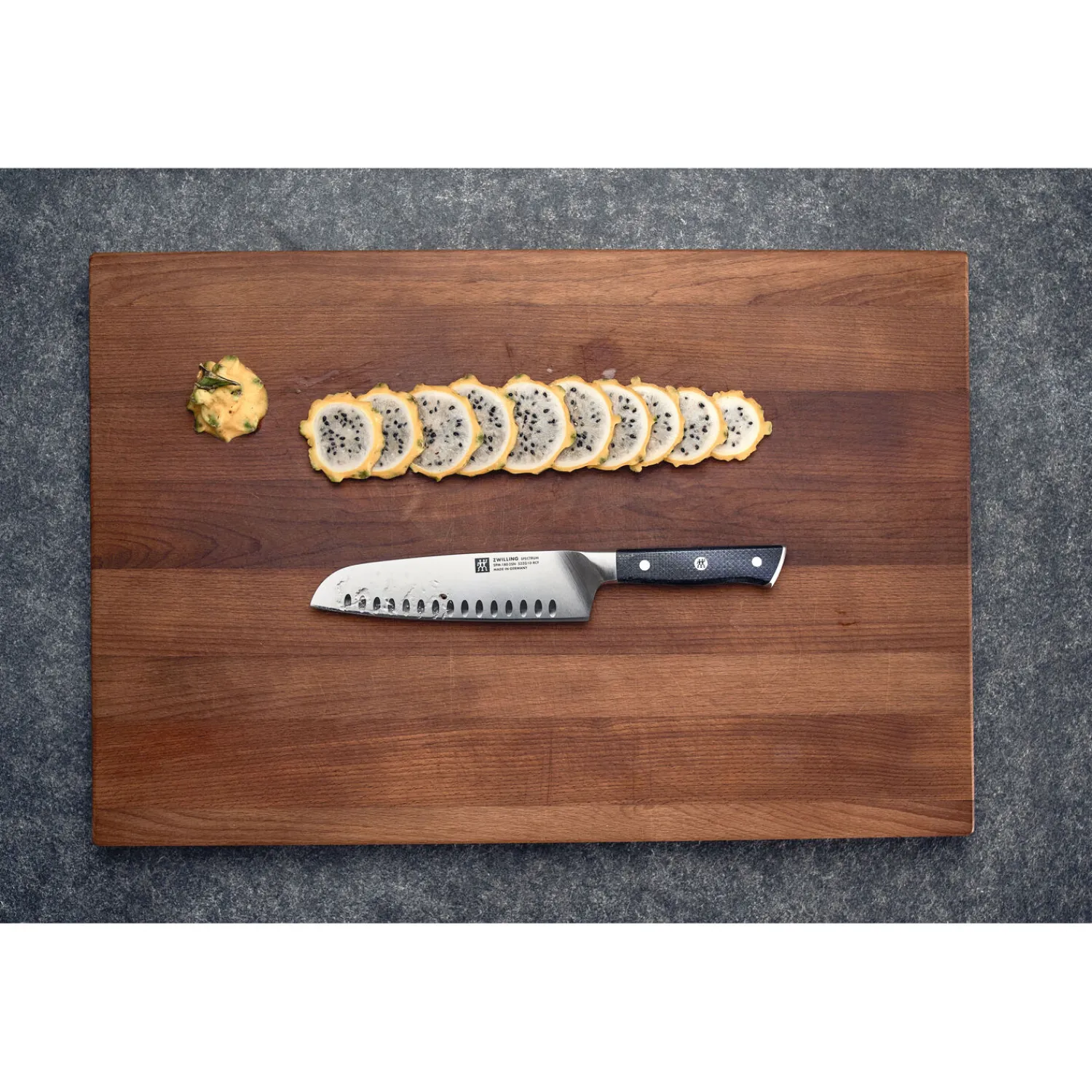 ZWILLING Santokumesser 18 cm, Kullenschliff