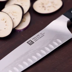ZWILLING Santokumesser 18 cm, Kullenschliff