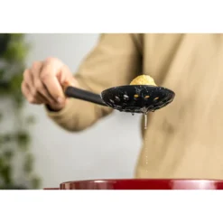 Staub Schaumkelle, 31 cm, Silikon