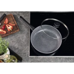ZWILLING Schmorpfanne mit Glasdeckel, 28 cm, Aluminium, Titanverstärkte keramische Antihaftbeschichtung