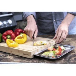 ZWILLING Schneidbrett mit Auffangschale 39 cm x 30 cm, Bambus