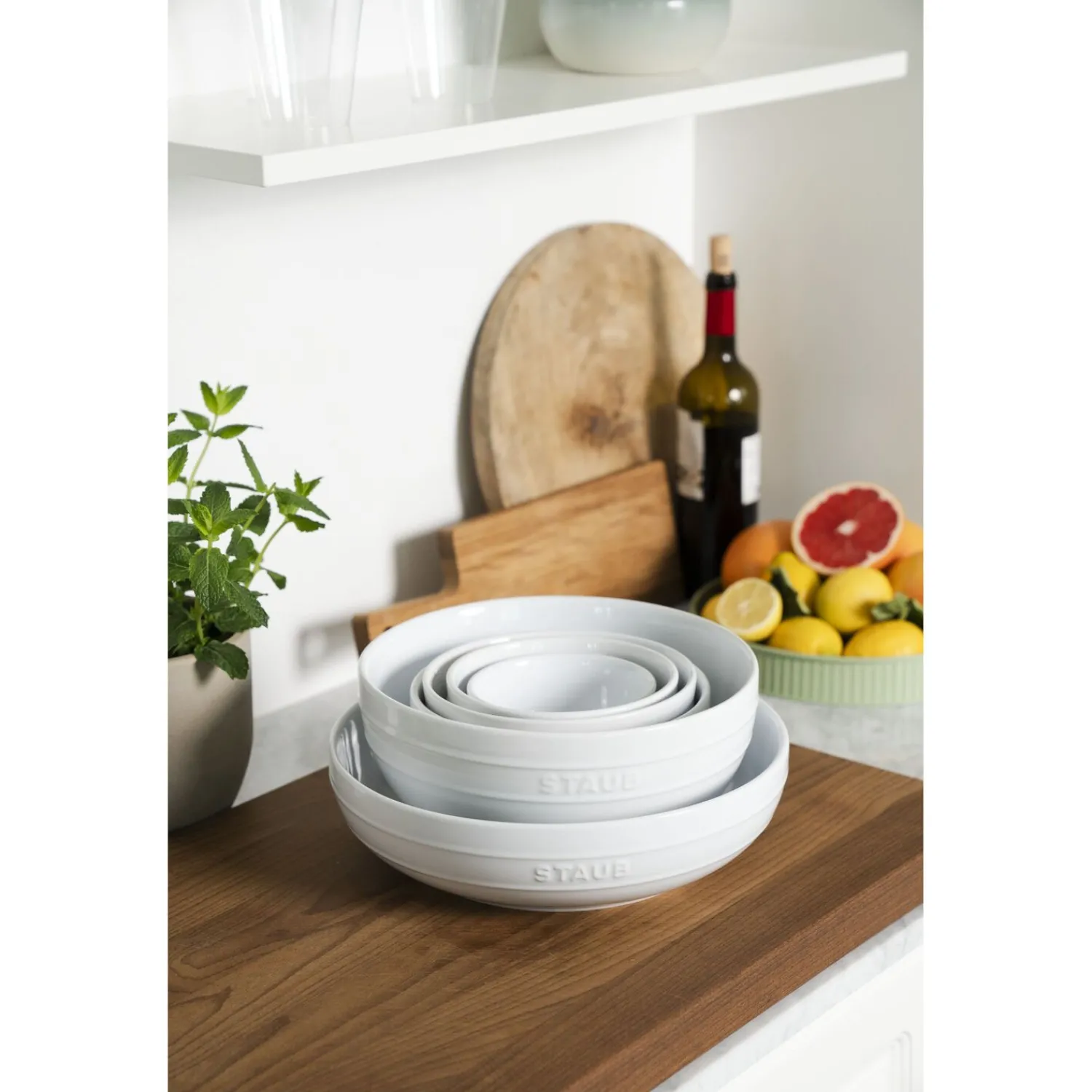 ZWILLING Schüssel-Set mit Vakuumpumpe und -deckeln, 18 cm/ 24 cm/ 5-tlg., Weiß, Keramik