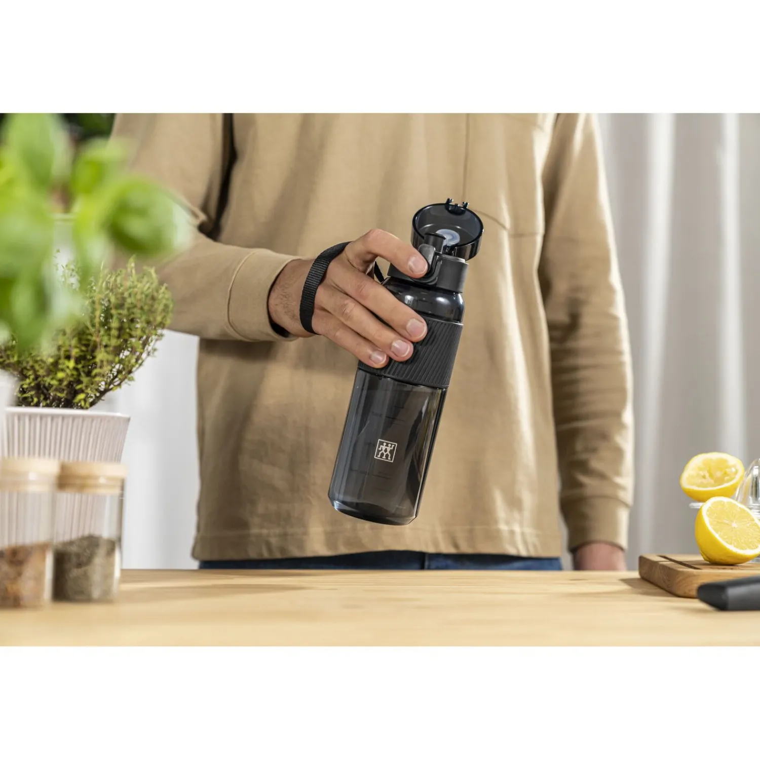 ZWILLING Trinkflasche, 680 ml, Tritan,