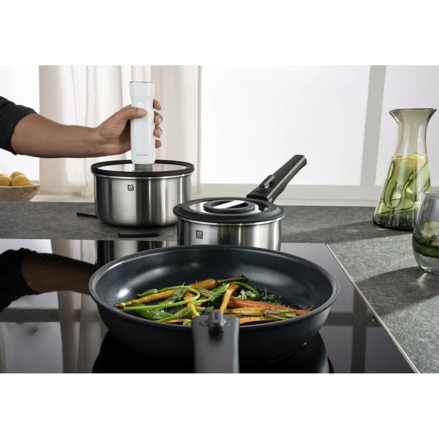 ZWILLING Vakuumpumpe mit Ladekappe, Weiß