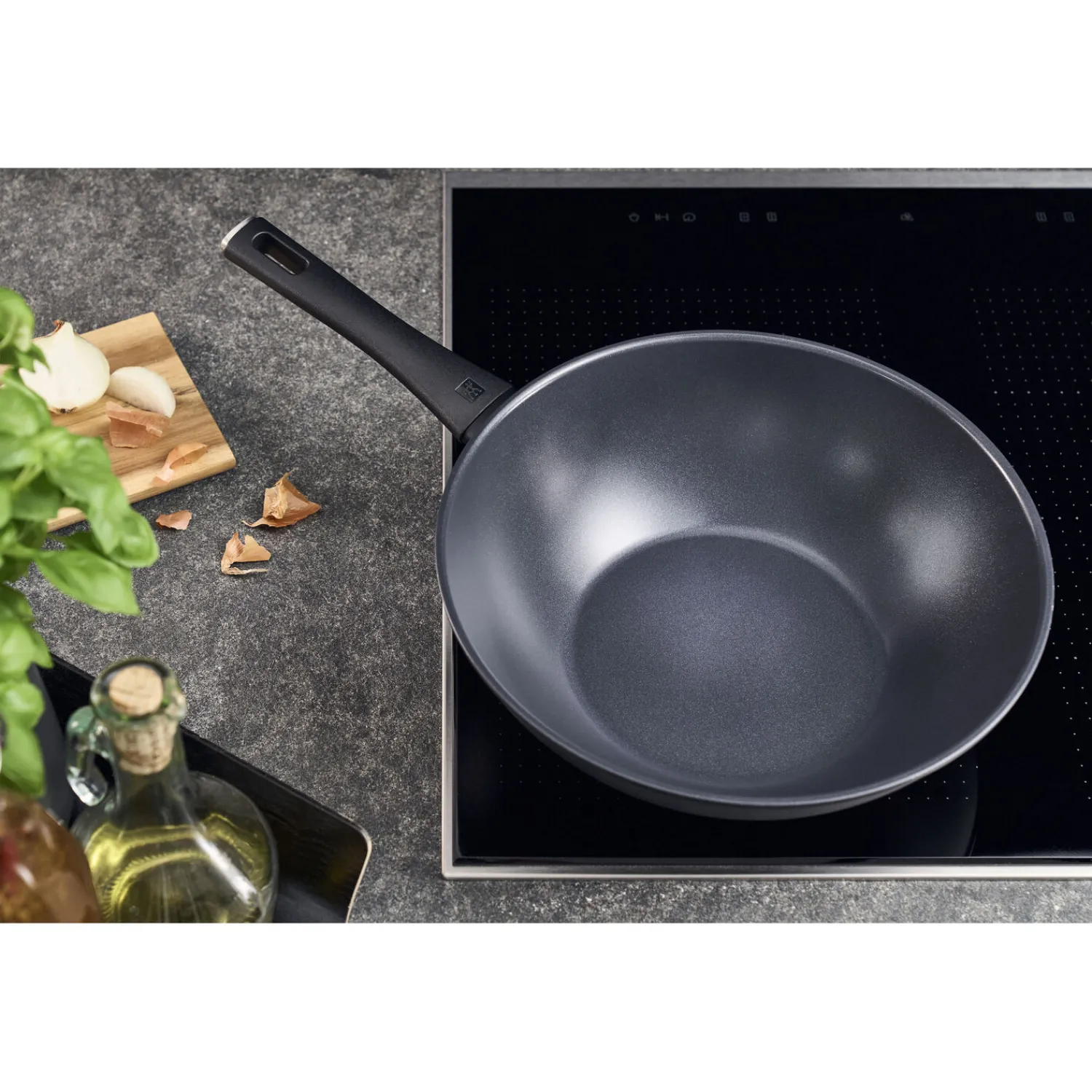 ZWILLING Wok, 30 cm, Aluminium, Titanverstärkte keramische Antihaftbeschichtung