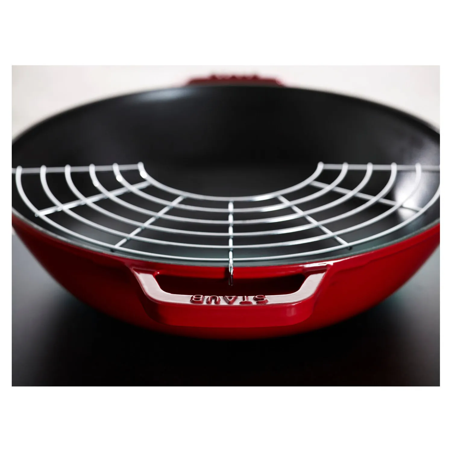 Staub Wok mit Glasdeckel 30 cm, rund, Kirsch-Rot, Gusseisen