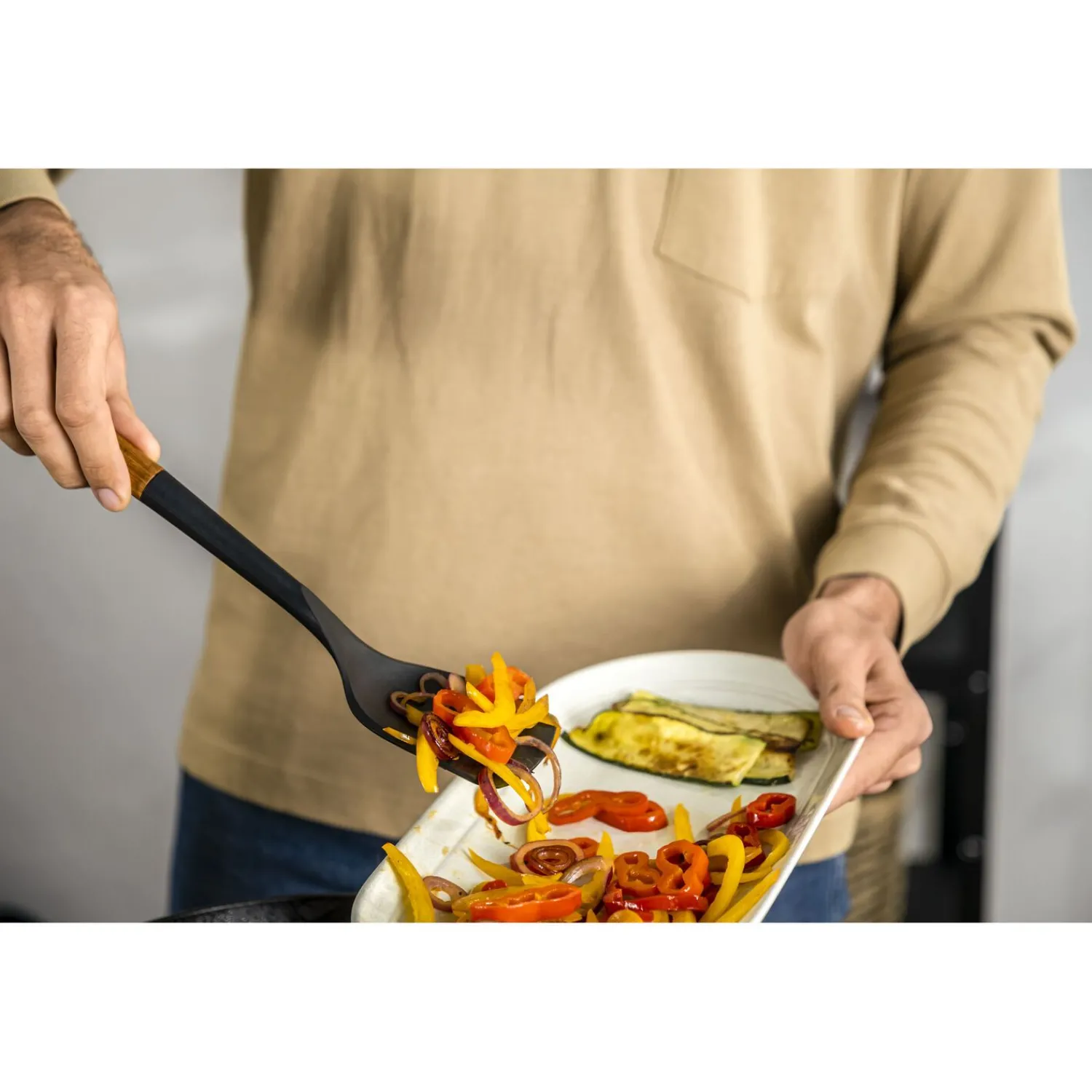 Staub Wokwender, 31 cm, Silikon